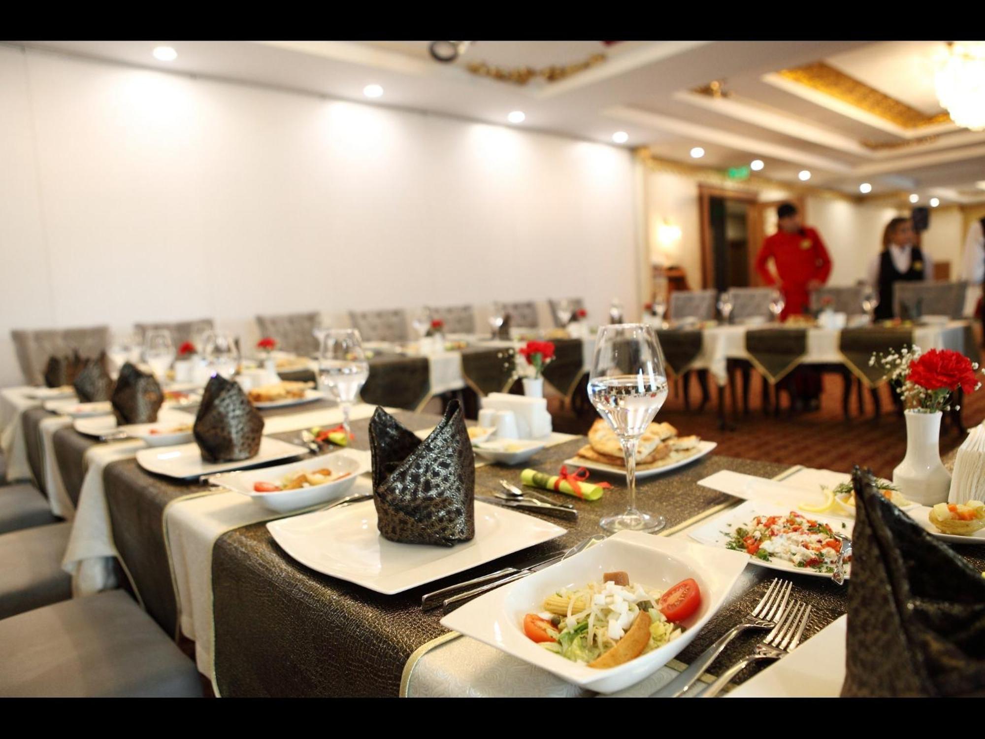 拉法基皇宫酒店 锡瓦斯 外观 照片